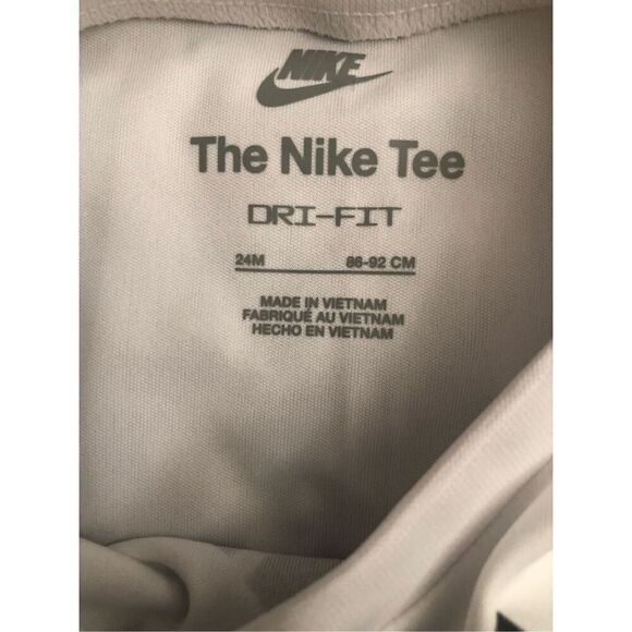 Nike Baby 2pc Dri-fit Tee and Shorts set Size 24M White/ Midnight Navy - Picture 7 of 8